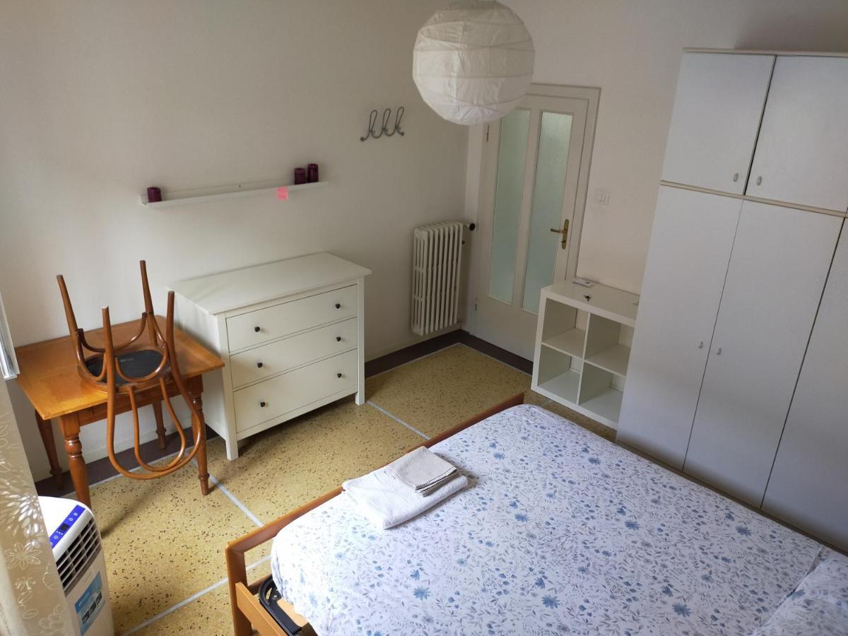 B & B Via Borgo Di San Pietro Болоня Екстериор снимка
